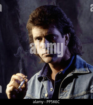 Original Film Titel: Lethal Weapon. Englischer Titel: Lethal Weapon. Jahr: 1987. Regisseur: richard donner. Stars: MEL GIBSON. Quelle: WARNER BROTHERS/Album Stockfoto