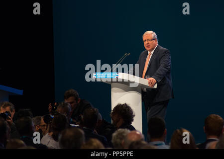 1. Oktober 2017 - der ehemalige Vorsitzende der Konservativen Partei Sir Patrick McLoughlin Rede am Parteitag der Konservativen Partei 2017 in Manchester, UK. Stockfoto