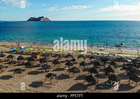 Die Insel Alcatraz. Luftaufnahme von Kino Bay in Sonora, Mexiko. Strand. Reiseziel. Golf von Kalifornien… Vista aerea de Bahía de Kino de Sonora, Stockfoto