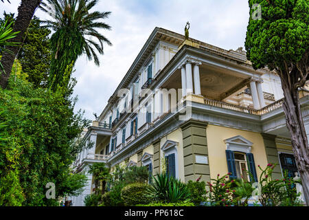 Achilleion Palast, Korfu. Das Achilleion Palast können im Dorf Gastouri, 10 km südwestlich von der Stadt Korfu entfernt. Stockfoto