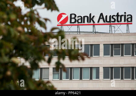 Ein logo Zeichen außerhalb einer Anlage von der UniCredit Bank Austria in Wien, Österreich besetzt, am 4. September 2018. Stockfoto