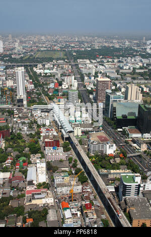 Bangkok, Thailand. Luftaufnahme der Stadt vom höchsten Gebäude in Thailand, Baiyoke Tower 2 Stockfoto