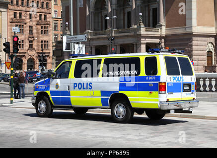 STOCKHOLM - Mai 30: Schwedische Polizei Fahrzeug am 30. Mai 2010 in Stockholm, Schweden. Schwedische Polizei ist eine der ältesten Polizei Kräfte in der Welt, dating Ba Stockfoto