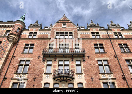 Stockholm, Schweden. Strandvagen Straße Palace im Stadtteil Ostermalm. HDR-Foto. Stockfoto