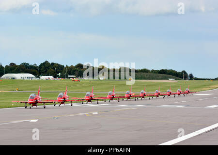 Cambridge UK, 2018-September-23. Die roten Pfeile Abfahrt Marshall Aerospace vor Ihren schedualed Air Display in Duxford die Wochenenden Fälle zu Ende Stockfoto