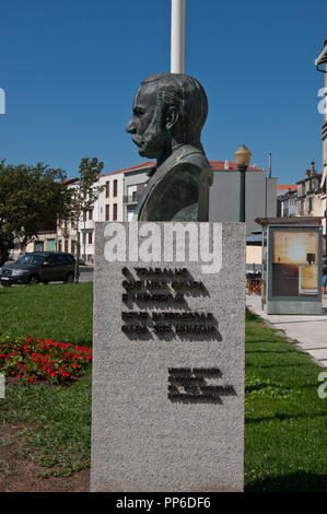 Büste von Henry Dunant (auch) Henri Dunant, der Gründer des Roten Kreuzes und Erster Träger des Friedensnobelpreises, in Porto, Portugal Stockfoto