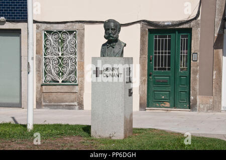 Büste von Henry Dunant (auch) Henri Dunant, der Gründer des Roten Kreuzes und Erster Träger des Friedensnobelpreises, in Porto, Portugal Stockfoto