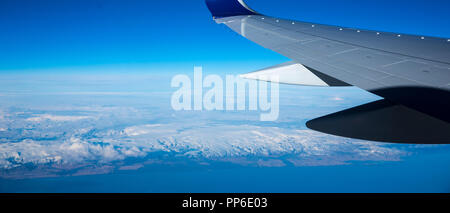 Generisches Bild von dem Flugzeug im Flug über Island Stockfoto