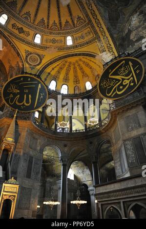 Turkei. Istanbul. Hagia Sophia. Innenraum. Stockfoto