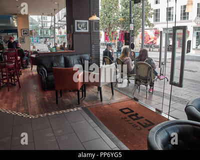 Cardiff, Großbritannien - 16 September, 2018: Blick auf einen Kaffee Bar in Cardiff City Stockfoto