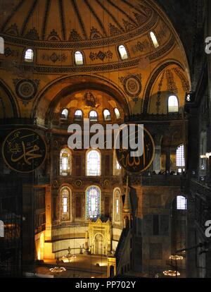 Turkei. Istanbul. Hagia Sophia. Innenraum. Stockfoto