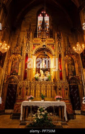 Capilla de la Inmaculada Concepcion, gotica iglesia de Santa Eulalia, siglos XIV-XIX, Plaza de Santa Eularia, Mallorca, Islas Baleares, España. Stockfoto