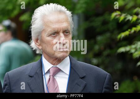 Vereinten Nationen, New York, USA, 21. September 2018 - Bote des Friedens Michael Douglas während der jährlichen Friedensglocke Feier zum Internationalen Tag des Friedens heute auf das UN-Hauptquartier in New York City zu beobachten. Fotos: Luiz Rampelotto/EuropaNewswire | Verwendung weltweit Stockfoto