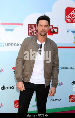 Culver City, CA. 22 Sep, 2018. Ben Hollingsworth in der Ankunftshalle für Schritt 2 präsentiert die 7. jährliche Berühmtheit Red Carpet Event durch neue Blüte Medien profitieren, Baby 2 Baby, der Beauftragte bei Sony Pictures Studio, Culver City, CA 22. September 2018. Credit: Priscilla Grant/Everett Collection/Alamy leben Nachrichten Stockfoto