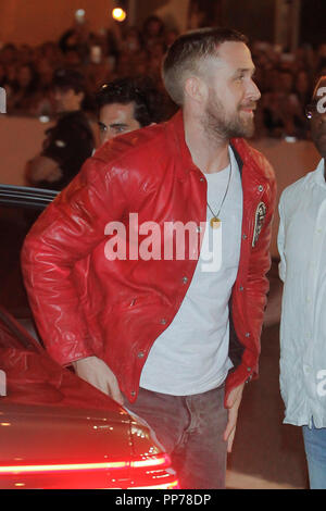 San Sebastian, Spanien. 23 Sep, 2018. Ryan Gosling kommt von Maria Cristina Hotel während der 66Th San Sebastian Film Festival in San Sebastian, Spanien am 23. September 2018 Quelle: Jimmy Olsen/Medien Punch *** Keine Spanien***/Alamy leben Nachrichten Stockfoto