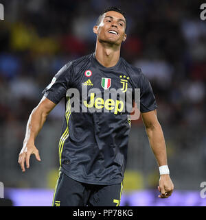 Frosinone. 23 Sep, 2018. Juventus' Cristiano Ronaldo reagiert während der Serie ein Fußballspiel zwischen dem FC Juventus und Frosinone in Frosinone, Italien, Sept. 23, 2018. FC Juventus Turin gewann 2-0. Credit: Alberto Lingria/Xinhua/Alamy leben Nachrichten Stockfoto