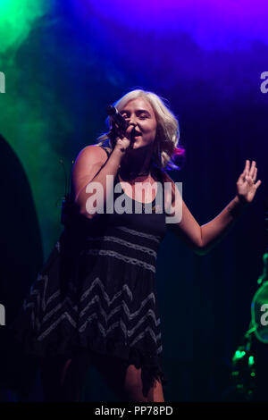 Orlando, Florida, USA. 23. Sep 2018. Maty Neinja öffnet für Noah Cyrus am Beacham in Orlando Florida am 23 September, 2018 Credit: Marty Jean-Louis/Alamy leben Nachrichten Stockfoto