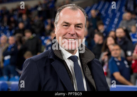 Gelsenkirchen, Deutschland. 23 Sep, 2018. Clemens TOENNIES (TvñNNIES, Präsident, GE), Porträt, Fußball 1. 1. Fussballbundesliga, 4. Spieltag, FC Schalke 04 (GER) - FC Bayern München (M) am 09/22/Gelsenkirchen/Deutschland 2018. € | Nutzung der weltweiten Kredit: dpa/Alamy leben Nachrichten Stockfoto