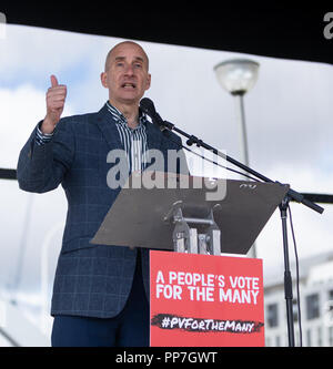 Liverpool, Großbritannien. Sonntag 23. September 2018. Andrew Adonis Gespräche an der Pier Head an der Abstimmung Rallye nach der März. © Phil Portus/Alamy leben Nachrichten Stockfoto