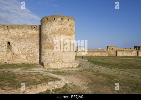 September 9, 2018 - Ob Belgorod-Dnestrovskiy, Odessa, Ukraine, Europa - unangreifbar Verteidigungsmauern und towerh der Festung Akkerman Credit: Andrey Nekrasov/ZUMA Draht/Alamy leben Nachrichten Stockfoto