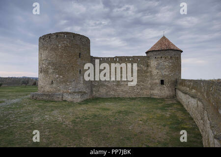 September 9, 2018 - Ob Belgorod-Dnestrovskiy, Odessa, Ukraine, Europa - unangreifbar Verteidigungsmauern und towerh der Festung Akkerman Credit: Andrey Nekrasov/ZUMA Draht/Alamy leben Nachrichten Stockfoto