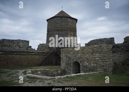 September 9, 2018 - Ob Belgorod-Dnestrovskiy, Odessa, Ukraine, Europa - unangreifbar Verteidigungsmauern und towerh der Festung Akkerman Credit: Andrey Nekrasov/ZUMA Draht/Alamy leben Nachrichten Stockfoto