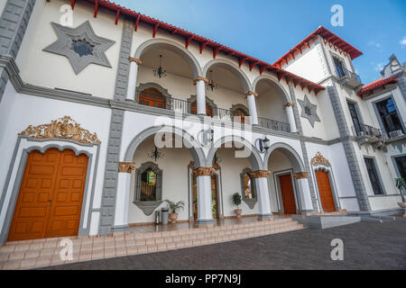 Fassade des Städtischen Palast von Magdalena, Sonora, Mexiko... Fachada del Palacio Municipal de Magdalena, Sonora, Mexiko (Foto: Luis Gutierrez/N Stockfoto