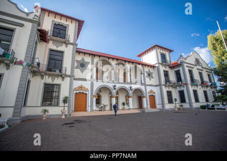Fassade des Städtischen Palast von Magdalena, Sonora, Mexiko... Fachada del Palacio Municipal de Magdalena, Sonora, Mexiko (Foto: Luis Gutierrez/N Stockfoto