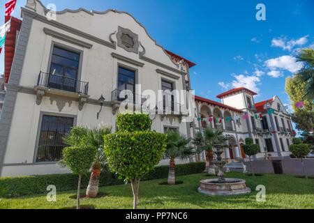 Fassade des Städtischen Palast von Magdalena, Sonora, Mexiko... Fachada del Palacio Municipal de Magdalena, Sonora, Mexiko (Foto: Luis Gutierrez/N Stockfoto