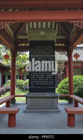 JINGZHOU, Hubei CHINA; Jun 7 2018: Literatur in Hubei, China. Das Gebäude und Kunstwerke des Hauses ist eine Kombination aus Han-chinesischen Stilen. Stockfoto