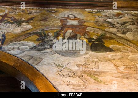 Pinturas Murales, Históricas DE LOS SIGLOS XVI y XVII, Iglesia del San Miguel Arcángel, siglo XV-XVI construida integramente con Madera, Binarowa, Maloposka, voivodato de La Pequeña Polonia, Cárpatos, Polonia, Europa. Stockfoto