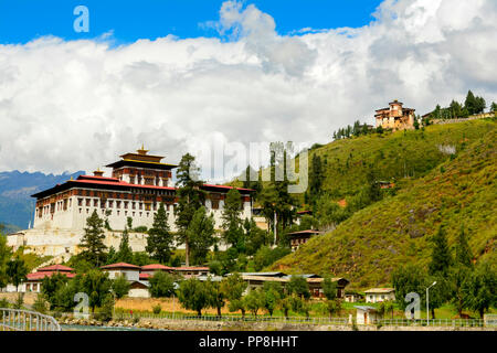 Die Außenseite des buddhistischen Klosters/fort Dzong in Punhaka, Bhutan, Himalaya Stockfoto