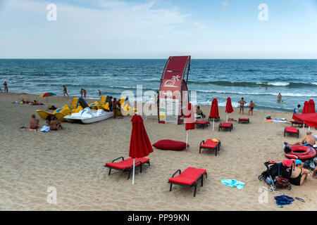 OBZOR, Bulgarien - 26. JULI 2014: Strand von Resort Obzor Region Burgas, Bulgarien Stockfoto