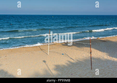 OBZOR, Bulgarien - 26. JULI 2014: Strand von Resort Obzor Region Burgas, Bulgarien Stockfoto