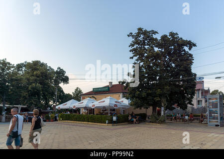 OBZOR, Bulgarien - 26. JULI 2014: Street im Zentrum der Ortschaft Volders, Region Burgas, Bulgarien Stockfoto