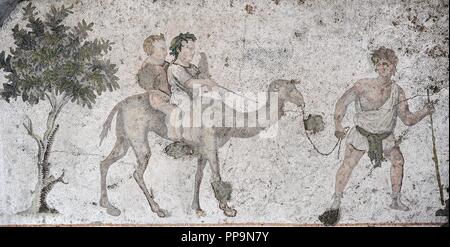 Großer Palast Mosaik-Museum. 4.-6. Jahrhunderte. Zwei Kinder reiten auf einem Kamel. Istanbul. Turkei. Stockfoto