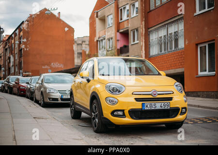 Vilnius, Litauen - 19. April 2018: Fiat 500 X oder Typ 334 ist eine der fünf Türer crossover sport utility vehicle mit Ottomotor durch Fiat hergestellt Stockfoto