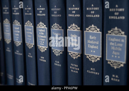 Eine Geschichte von England Bücher im Regal.. Großbritannien Stockfoto