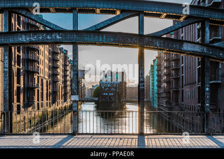 Die berühmten historischen Speicherstadt Speicherstadt in Hamburg, Deutschland in der Abendsonne Stockfoto