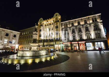 Maximilian Brunnen. Bratislava Hauptplatz (Hlavné námestie), Slowakei Stockfoto