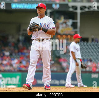 Arlington, Texas, USA. 23 Sep, 2018. Texas Förster dritter Basisspieler Adrian Beltre (29) Während der MLB Spiel zwischen der Seattle Mariners und der Texas Rangers bei Globe Life Park in Arlington, Texas. Texas gewann 6-1. Tom Sooter/CSM/Alamy leben Nachrichten Stockfoto