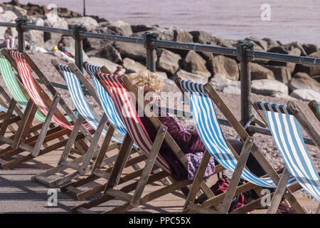 Honiton, Devon, 25. Sept 18 Entspannen im herrlichen Sonnenschein in Sidmouth. Temperaturen in den niedrigen 20 sind während der ganzen Woche in Devon, um fortzufahren. Foto Central/Alamy leben Nachrichten Stockfoto