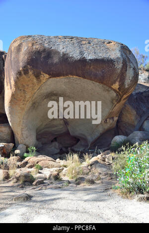 Hippo's Yawn eine einzigartige Granitfelsen in der Nähe von Hyden, Waverock, South Western Australien Stockfoto