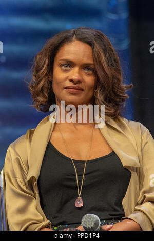BONN, Deutschland - 19. MAI 2018: Kandyse McClure (* 1980, Schauspielerin - Battlestar Galactica, Hemlock Grove) auf der Fedcon 27, eine viertägige sci-fi-fan Convention Stockfoto