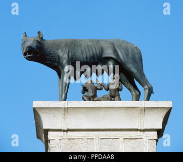 Nachbau des Kapitolinischen Wolf und Kleinkinder Romulus und Remus. Merida. Spanien. Stockfoto