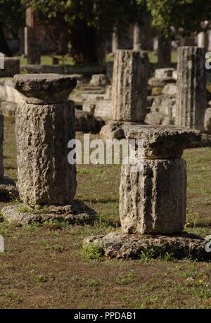 Griechenland. Peloponnes. Olympia. Santuary des antiken Griechenlands in Elis. Gymnasium (2. Jahrhundert v. Chr.). Hellenistische Zeit. Ruinen. Anzeigen. Stockfoto