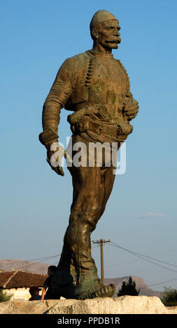 Isa Boletini, (1864-1916). Albanischer Patriot, Stratege und militärischer Führer. Statue. Shkodra. Republik Albanien. Stockfoto