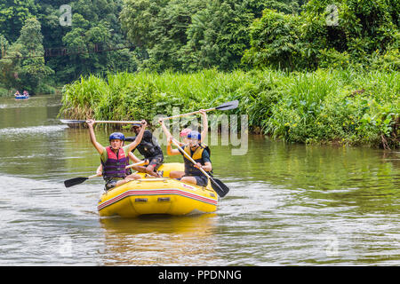 Kitulgala Sri Lanka 30 2017 - Rafting am Fluss Kelani Kanga mit White Water Rafting Abenteuer in Sri Lanka Juli Stockfoto