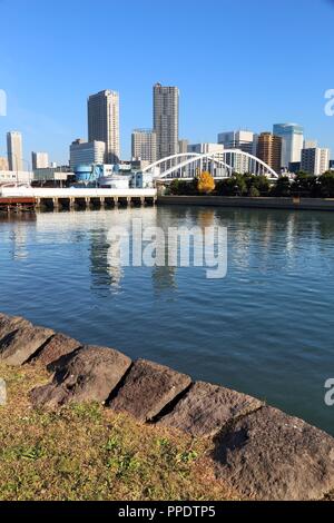 Tokio Skyline - moderne Wohngebiete mit hoher Anstieg Apartment Gebäuden an kachidoki. Stockfoto