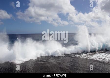 Mapu ein vaea oder "Pfeifen des Edlen' sind natürliche Lunkern auf der Insel Tongatapu, Tonga Stockfoto